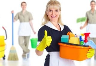 Temizlik işçisi ( temizlik görevlisi )